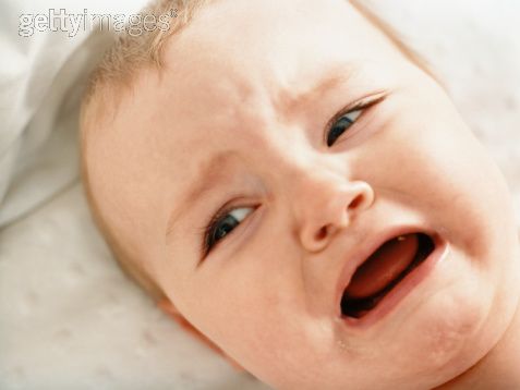 El bebe llora por enfermedad