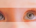 Los lentes de contacto mejoran la autoestima de un niño
