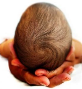 por que se produce la costra lactea en el bebe recien nacido
