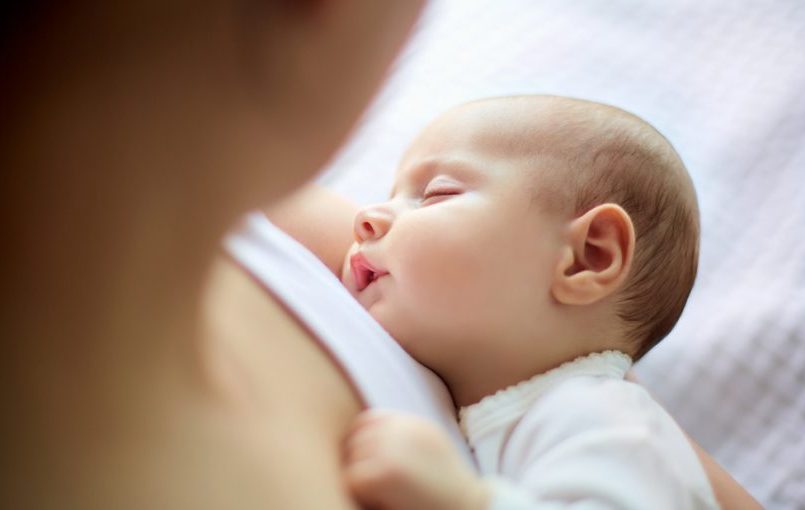Aliviar los gases nocturnos del bebé
