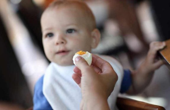 Cómo saber si el bebé es intolerante al huevo