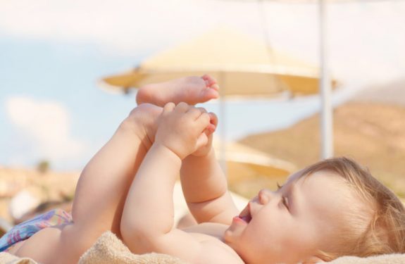 Aliviar las quemaduras por el sol en el bebé