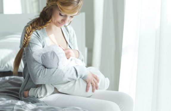 Consejos para la primera toma del recién nacido